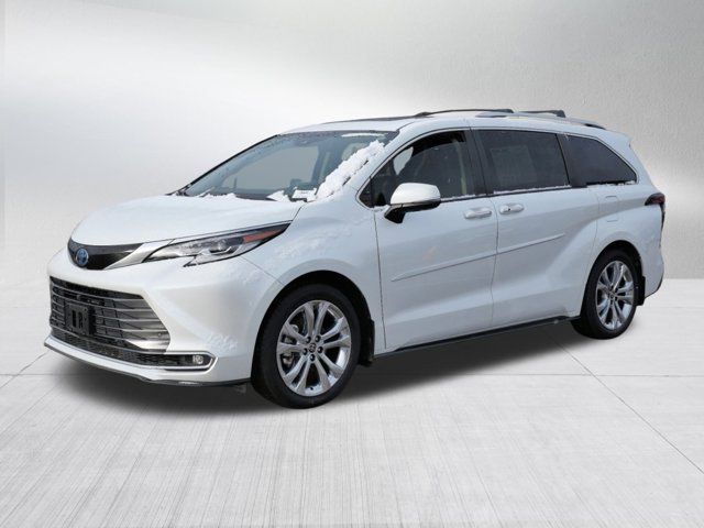 2022 Toyota Sienna Platinum