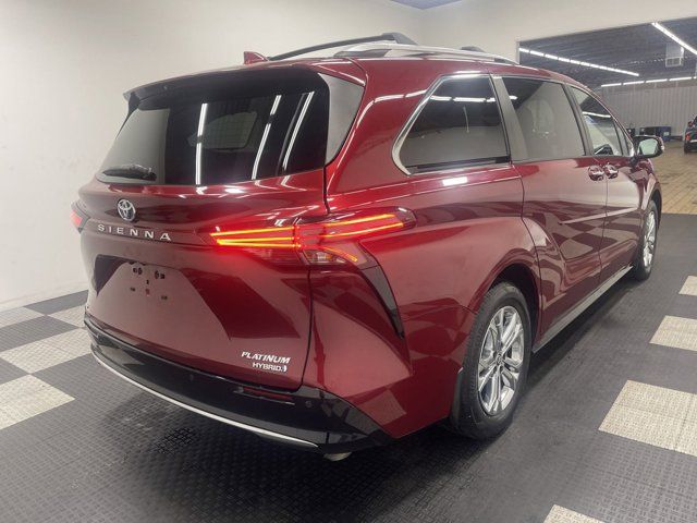 2022 Toyota Sienna Platinum