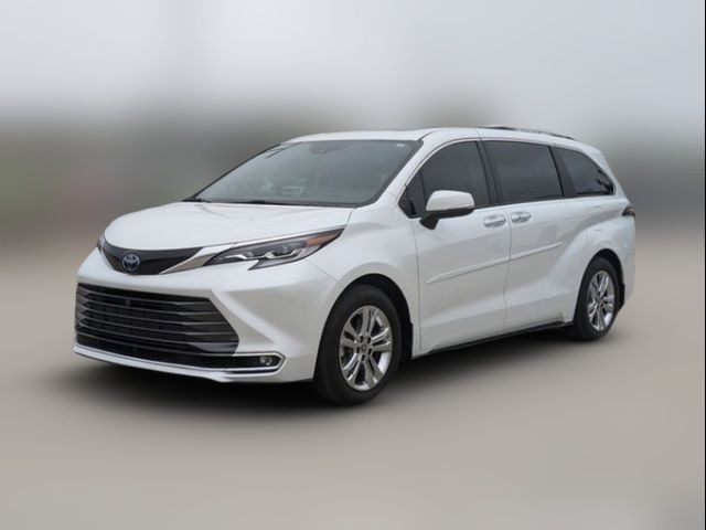 2022 Toyota Sienna Platinum