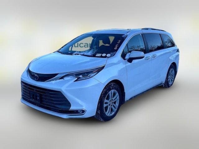 2022 Toyota Sienna Platinum