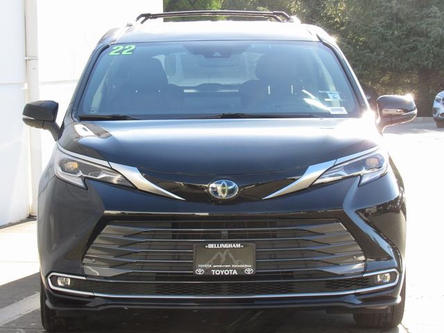 2022 Toyota Sienna Platinum