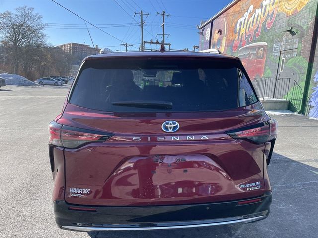 2022 Toyota Sienna Platinum