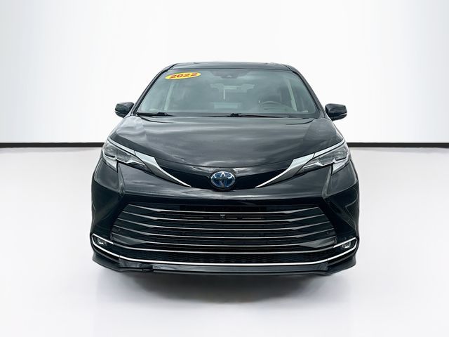 2022 Toyota Sienna Platinum