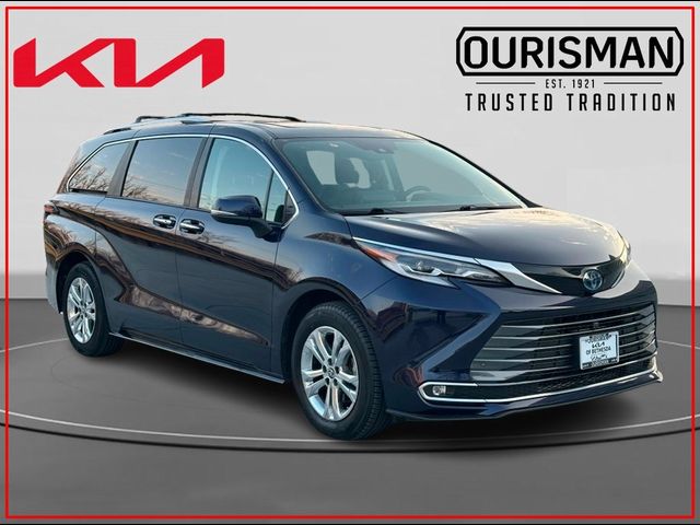 2022 Toyota Sienna Platinum
