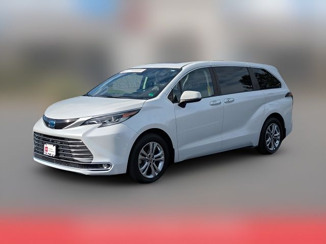 2022 Toyota Sienna Platinum