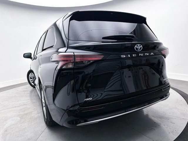 2022 Toyota Sienna Platinum