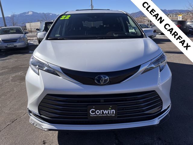 2022 Toyota Sienna Platinum