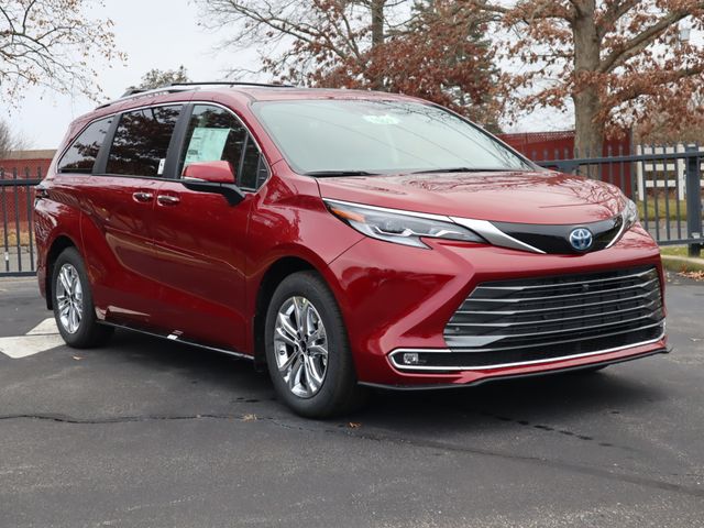 2022 Toyota Sienna Platinum