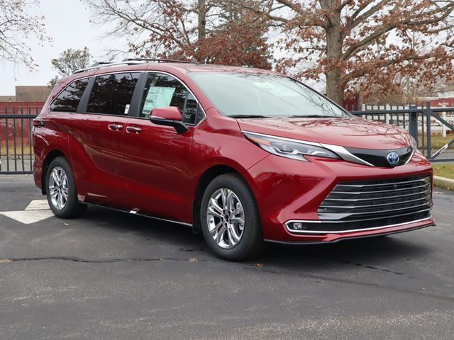 2022 Toyota Sienna Platinum