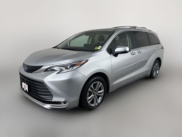 2022 Toyota Sienna Platinum