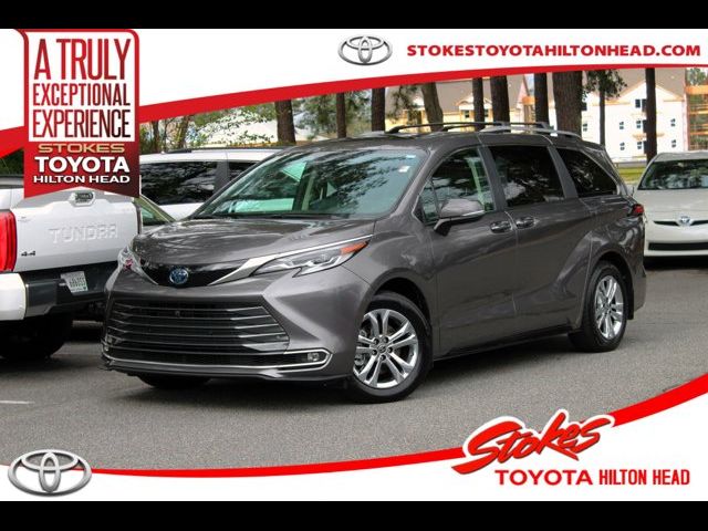 2022 Toyota Sienna Platinum