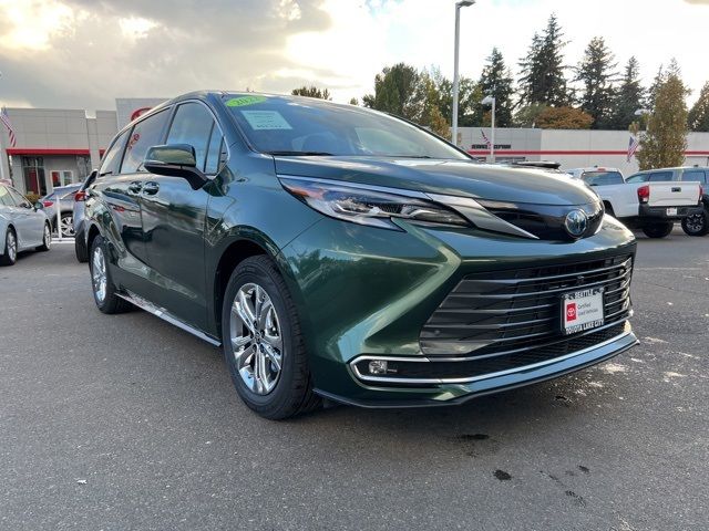 2022 Toyota Sienna Platinum