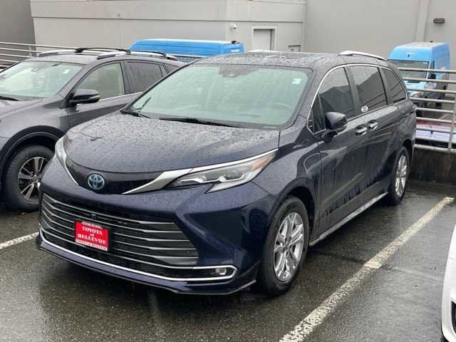 2022 Toyota Sienna Platinum