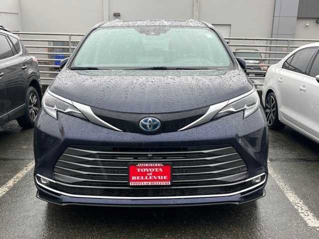 2022 Toyota Sienna Platinum