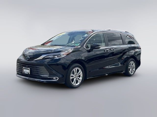 2022 Toyota Sienna Platinum