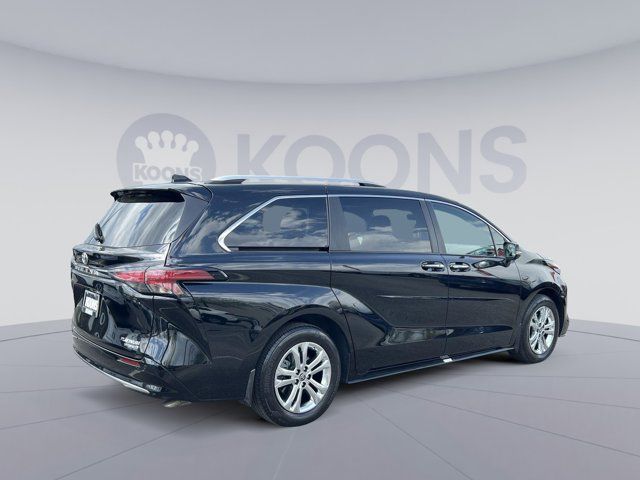 2022 Toyota Sienna Platinum
