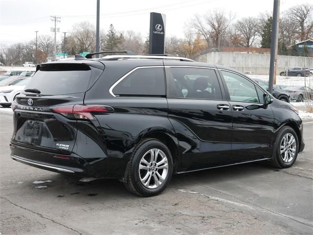 2022 Toyota Sienna Platinum