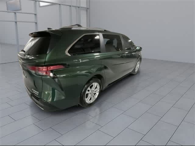 2022 Toyota Sienna Platinum