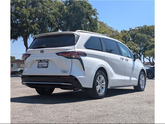 2022 Toyota Sienna Platinum