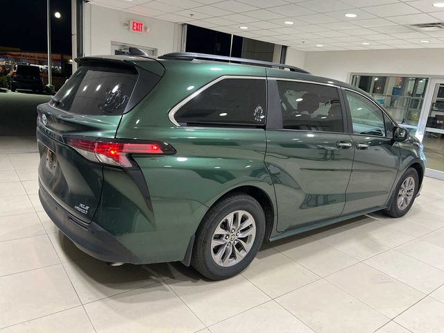 2022 Toyota Sienna XLE