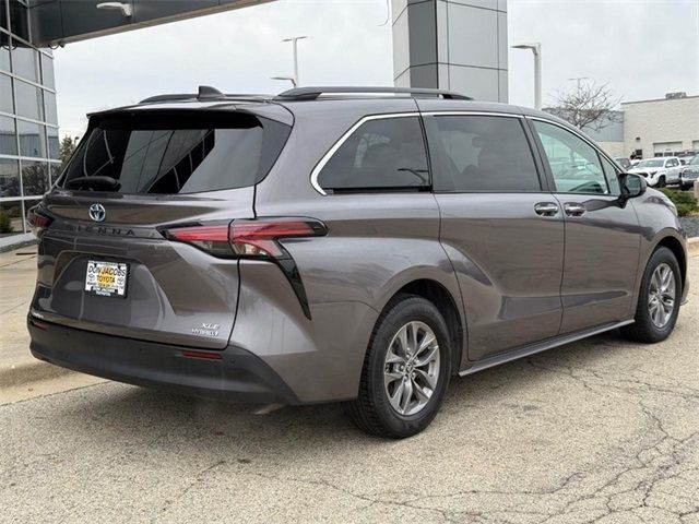 2022 Toyota Sienna XLE