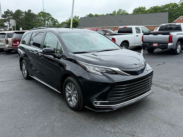 2022 Toyota Sienna XLE