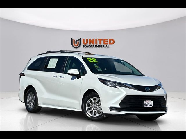 2022 Toyota Sienna XLE
