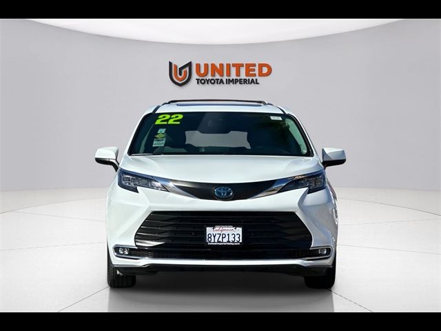 2022 Toyota Sienna XLE