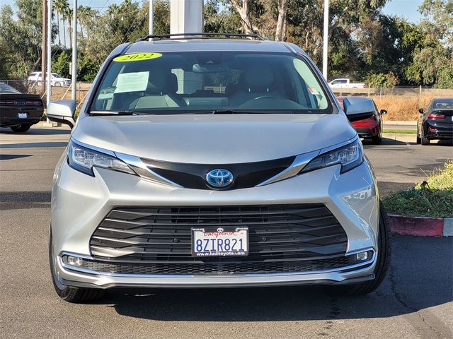 2022 Toyota Sienna XLE