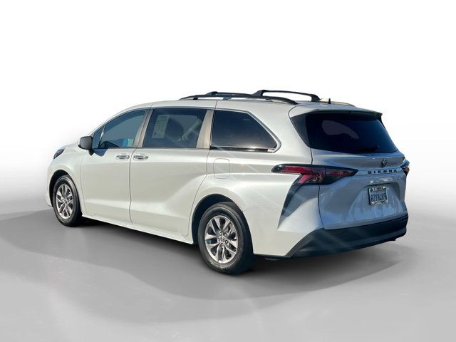 2022 Toyota Sienna XLE