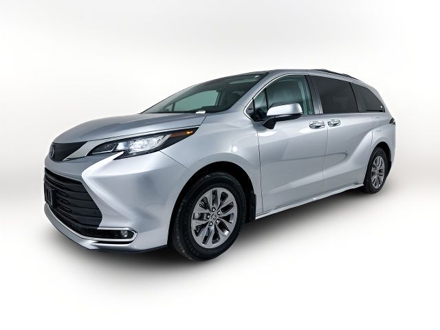 2022 Toyota Sienna XLE