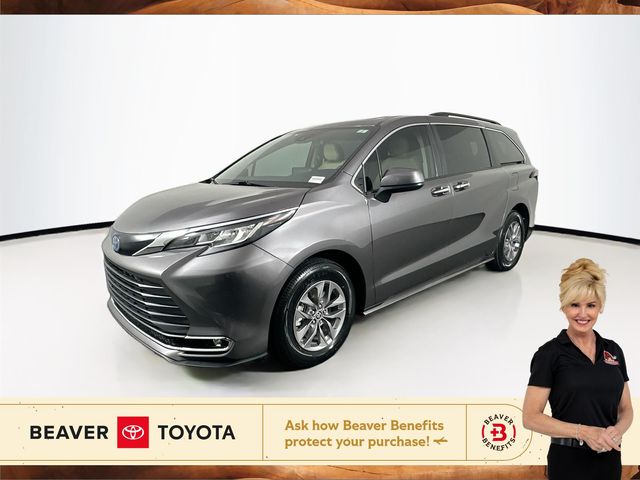 2022 Toyota Sienna XLE