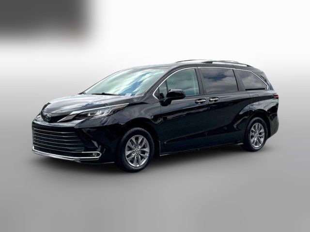 2022 Toyota Sienna XLE