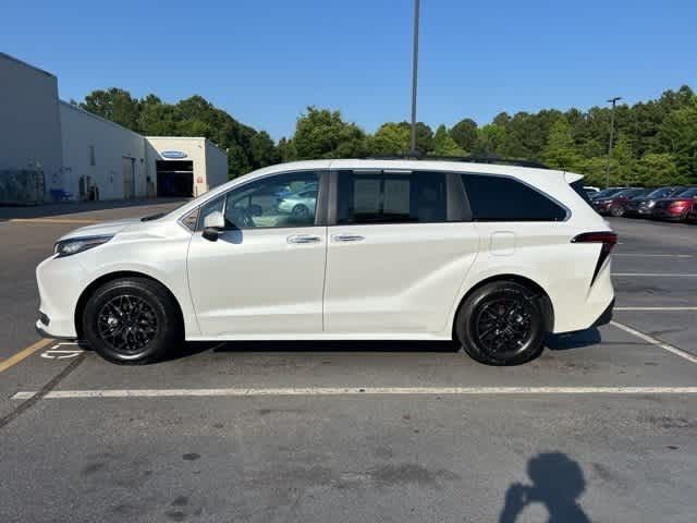 2022 Toyota Sienna XLE