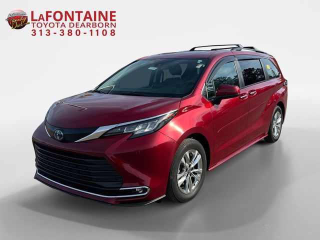 2022 Toyota Sienna XLE