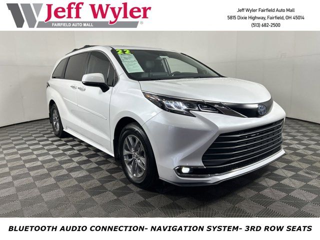 2022 Toyota Sienna XLE