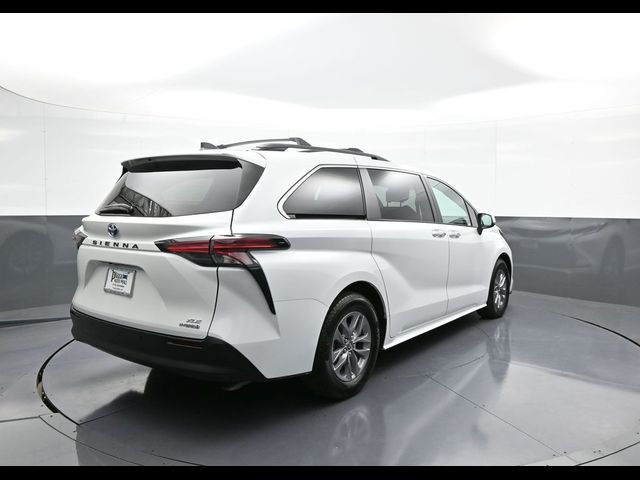 2022 Toyota Sienna XLE