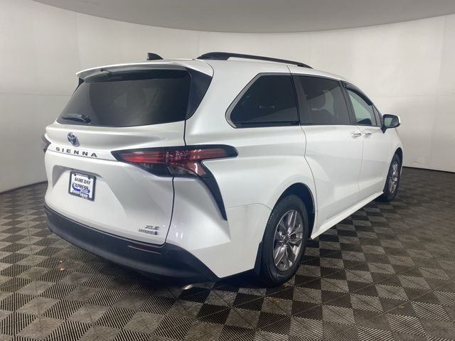 2022 Toyota Sienna XLE