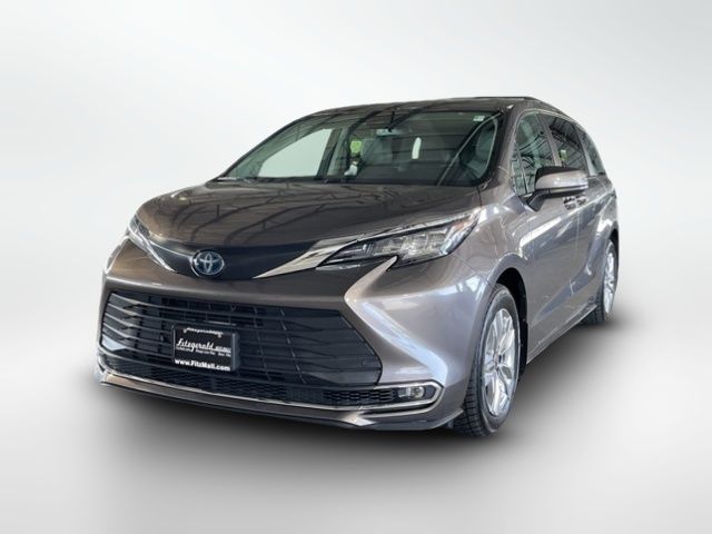 2022 Toyota Sienna XLE