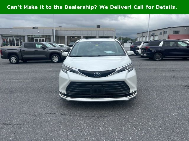 2022 Toyota Sienna XLE