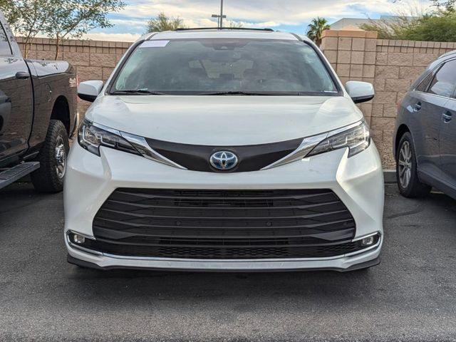 2022 Toyota Sienna XLE