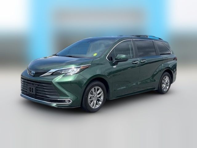 2022 Toyota Sienna XLE