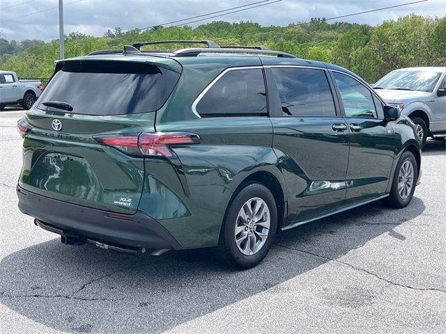 2022 Toyota Sienna XLE
