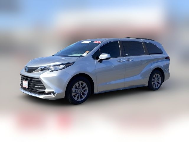 2022 Toyota Sienna XLE