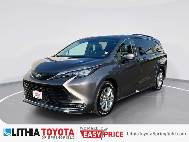 2022 Toyota Sienna XLE