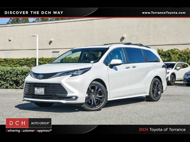 2022 Toyota Sienna XLE