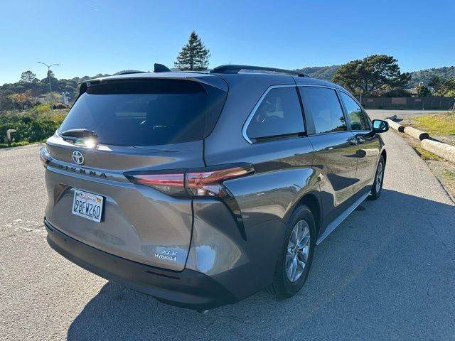 2022 Toyota Sienna XLE