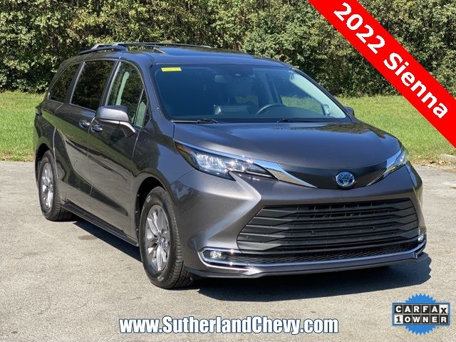 2022 Toyota Sienna XLE