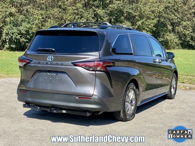 2022 Toyota Sienna XLE