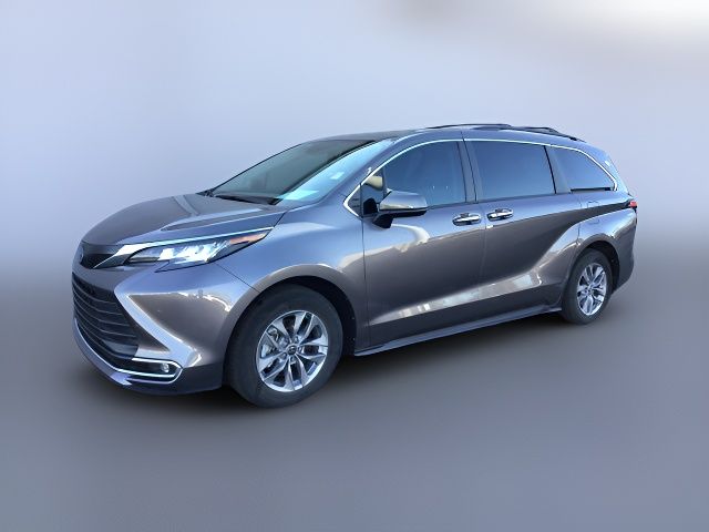 2022 Toyota Sienna XLE